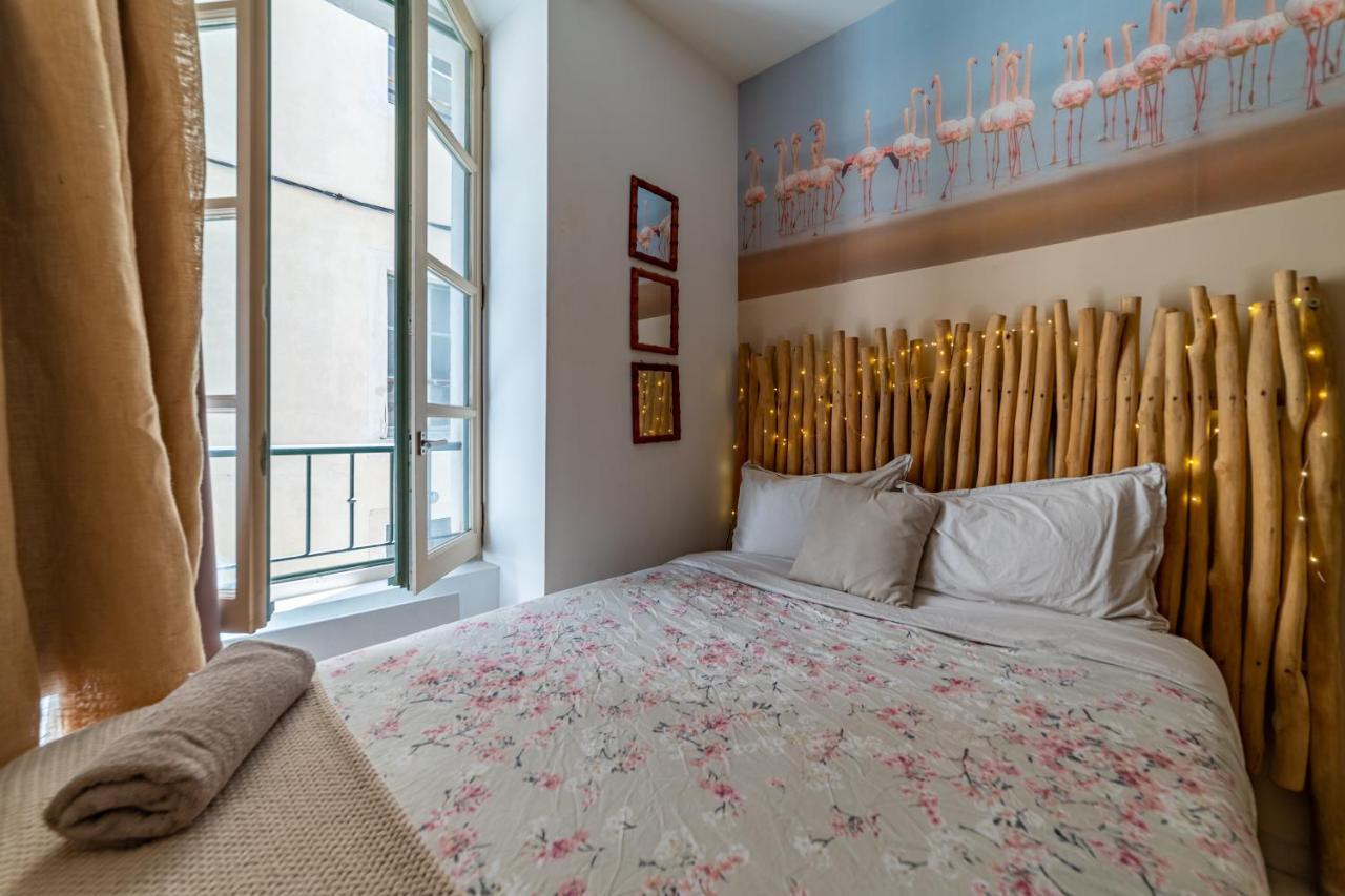 Une Nuit à Nîmes - Cabane Camarguaise dans l'écusson Exterior foto