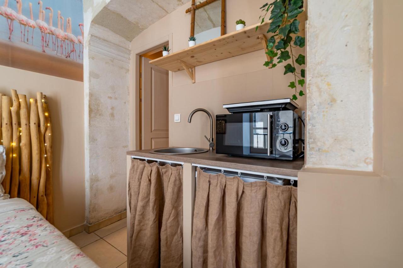 Une Nuit à Nîmes - Cabane Camarguaise dans l'écusson Exterior foto